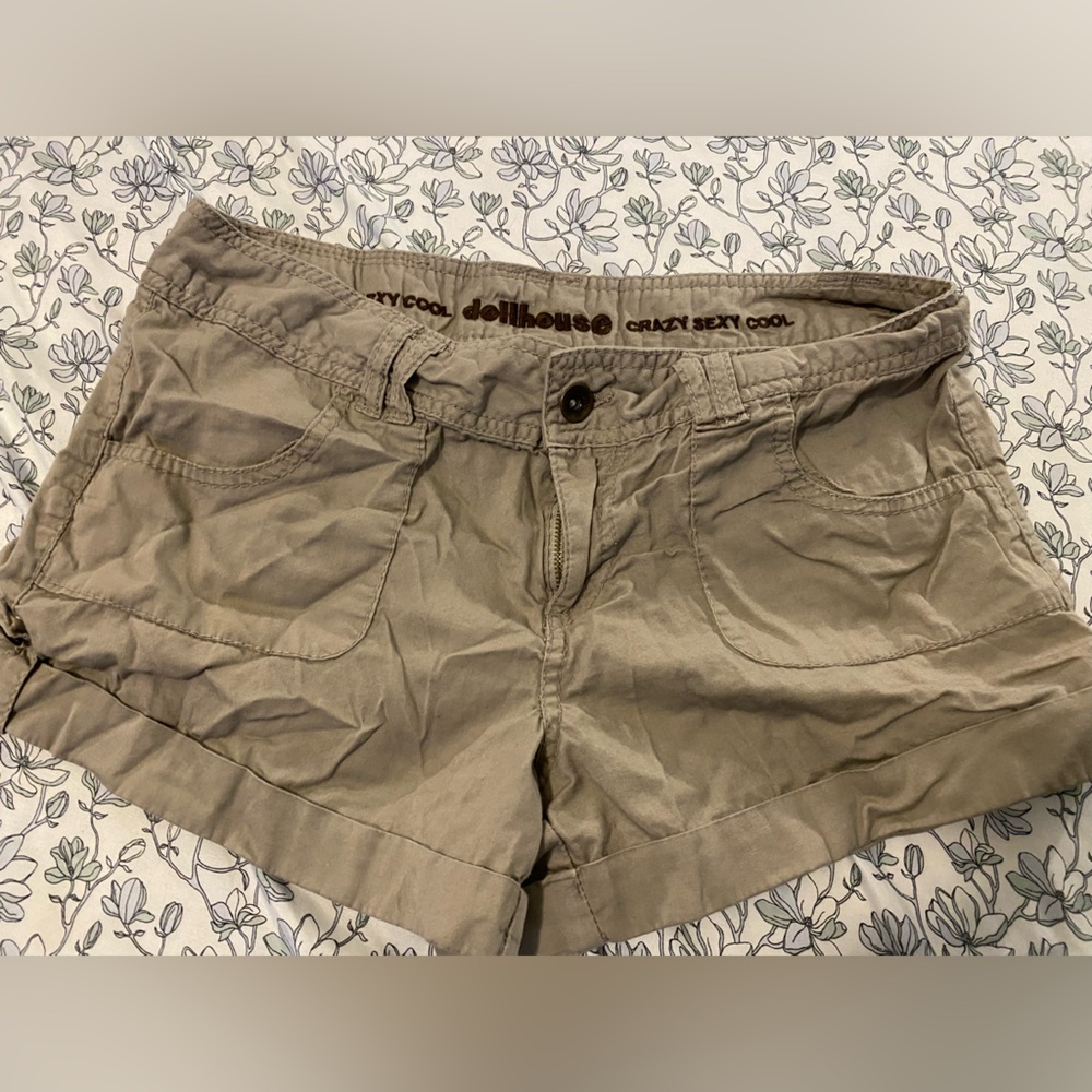 Dollhouse Tan Low Rise Short Shorts size 7 Y2K